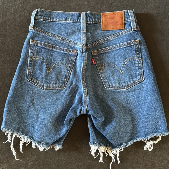 Levi’s 501 Short - Picture 3 of 5